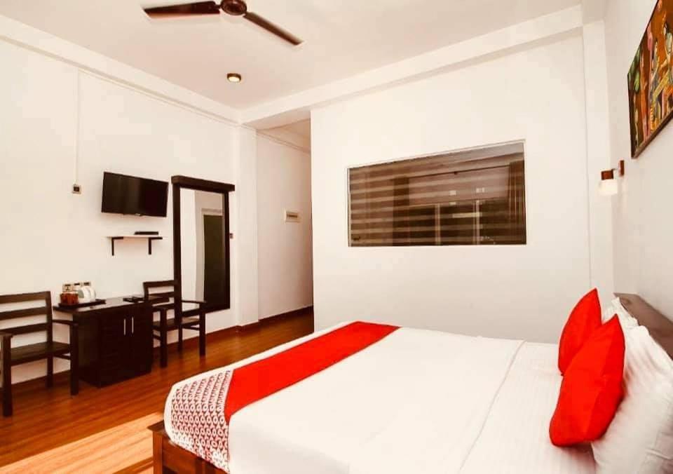 Hotel Bounty Ambalangoda  Luaran gambar